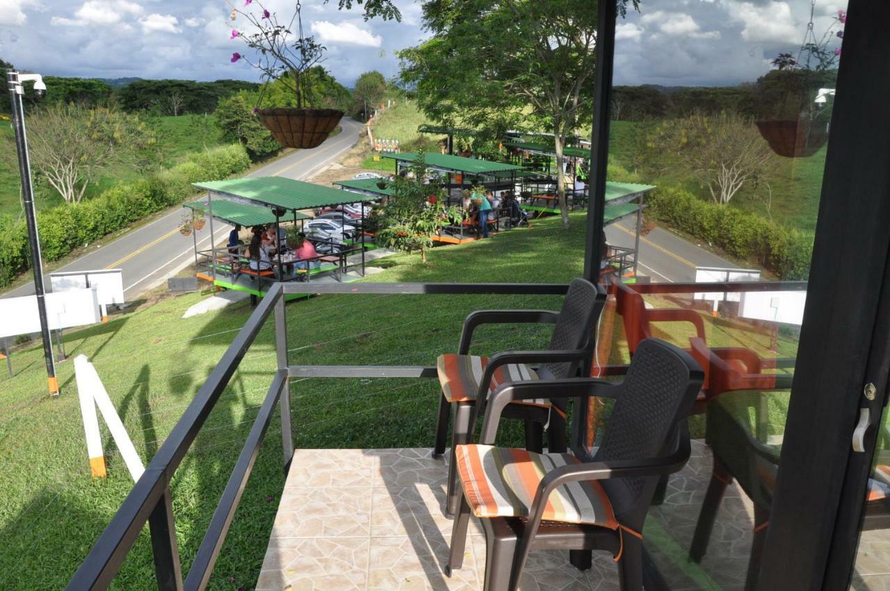Glamping - Calochorno Hotell Alcalá Exteriör bild