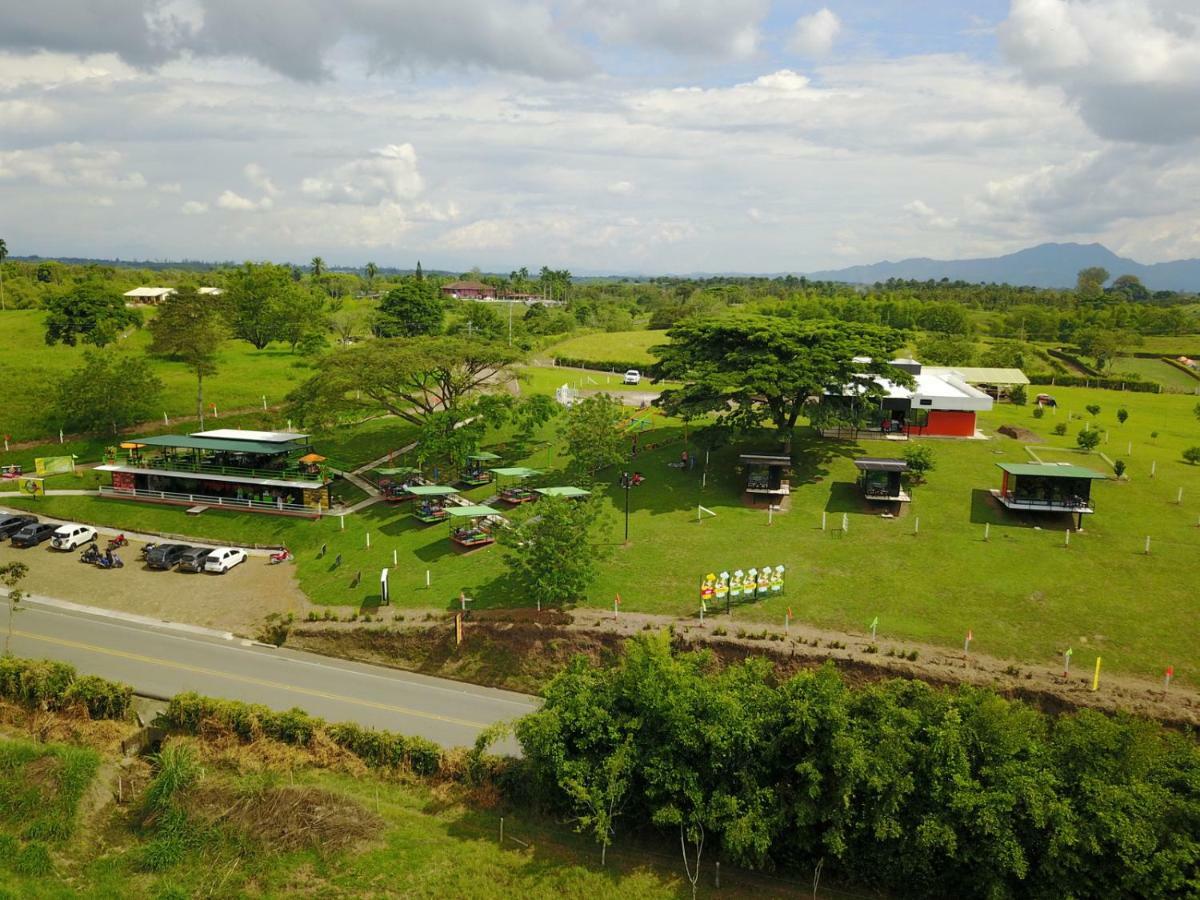 Glamping - Calochorno Hotell Alcalá Exteriör bild